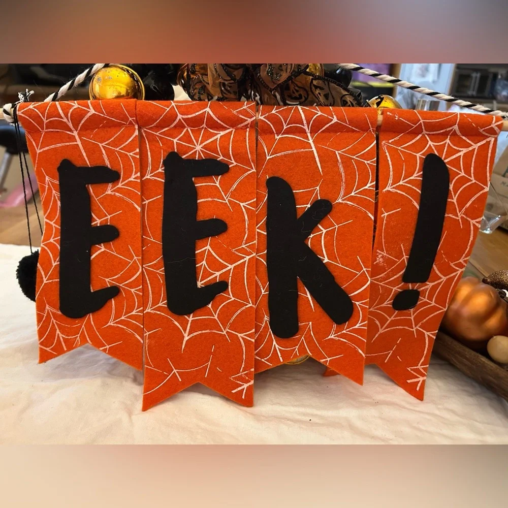 HALLOWEEN Decorations - 20 Pieces!